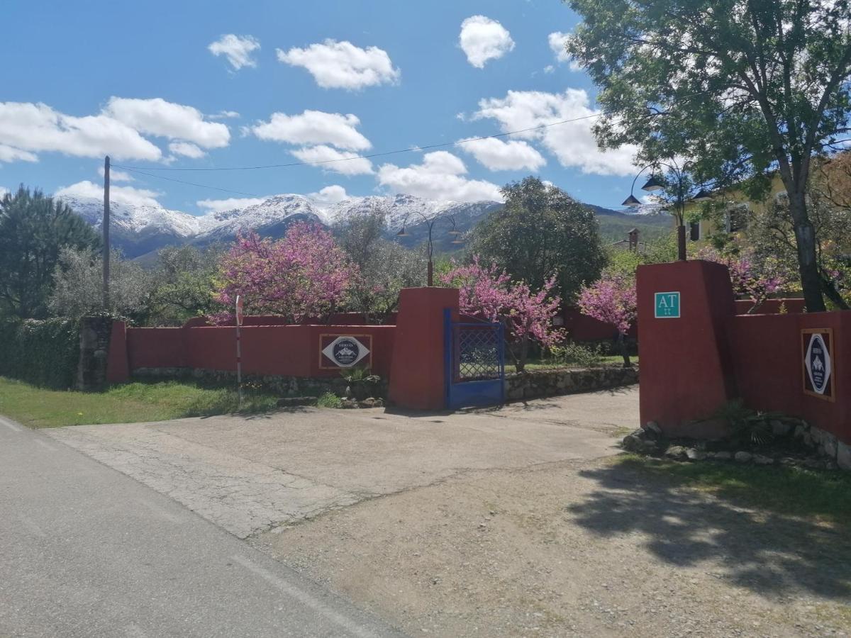 Complejo Aldea Vetonia Check Out Hasta Las 20H Parque De Mascotas Zonas Infantiles Ideal Grupos Parejas Familias Informate Apertura Piscina 1 De Mayo Hervas Bagian luar foto