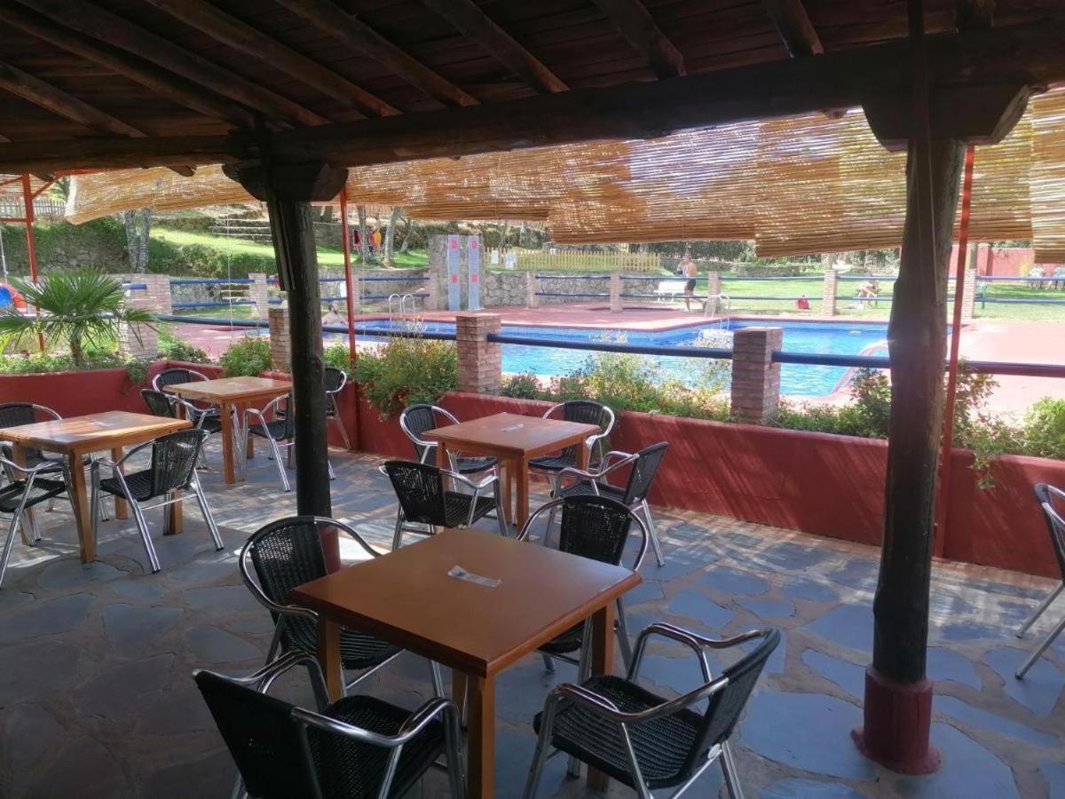 Complejo Aldea Vetonia Check Out Hasta Las 20H Parque De Mascotas Zonas Infantiles Ideal Grupos Parejas Familias Informate Apertura Piscina 1 De Mayo Hervas Bagian luar foto