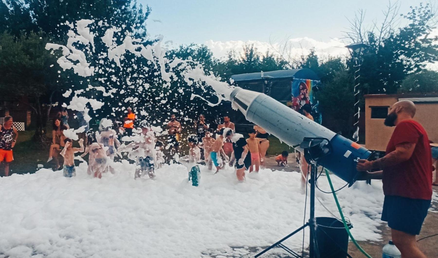 Complejo Aldea Vetonia Check Out Hasta Las 20H Parque De Mascotas Zonas Infantiles Ideal Grupos Parejas Familias Informate Apertura Piscina 1 De Mayo Hervas Bagian luar foto