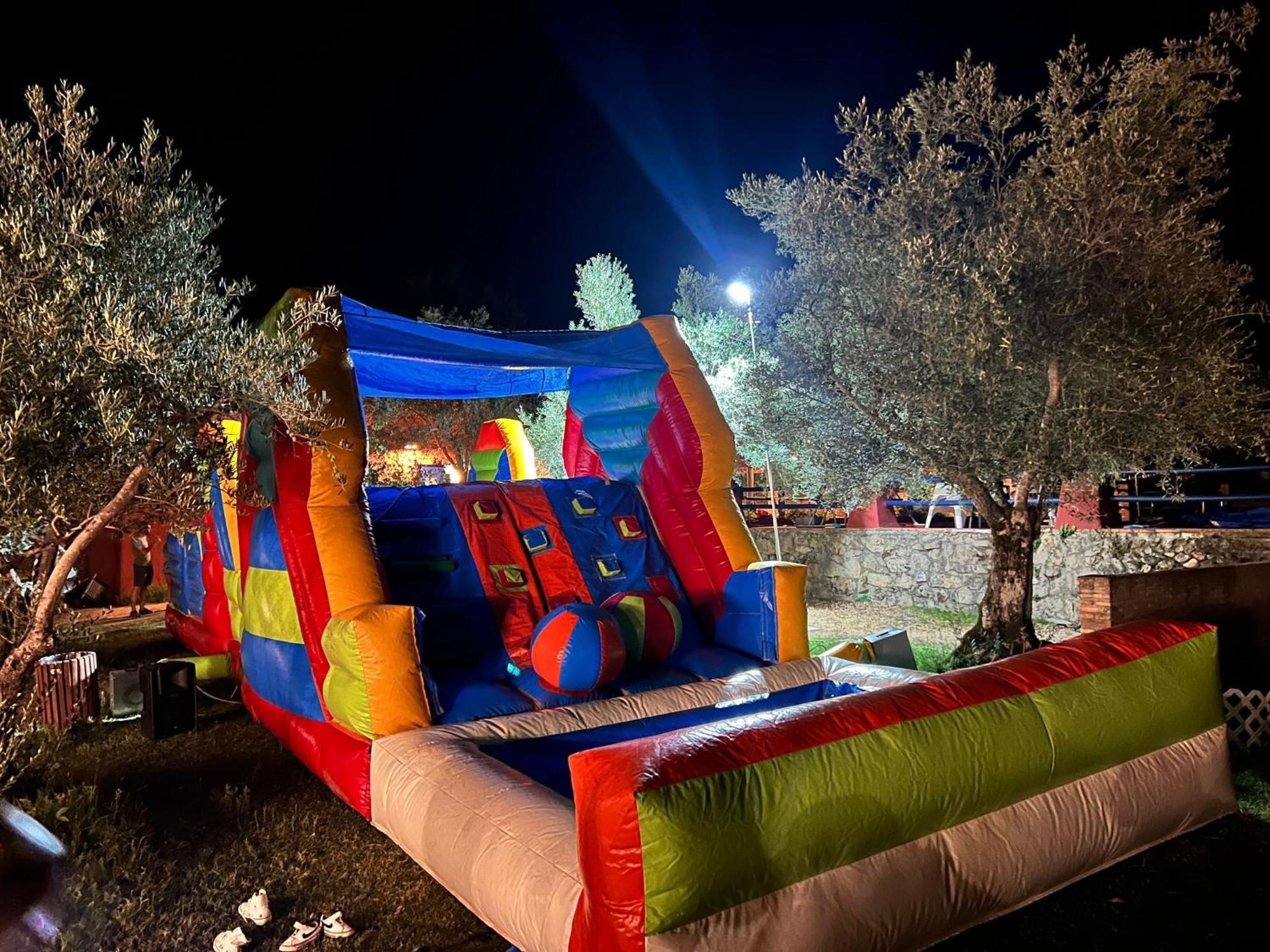 Complejo Aldea Vetonia Check Out Hasta Las 20H Parque De Mascotas Zonas Infantiles Ideal Grupos Parejas Familias Informate Apertura Piscina 1 De Mayo Hervas Bagian luar foto